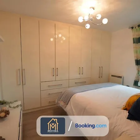 شقة Beautiful Next To Lgi By Movida Group Short Lets & Serviced *