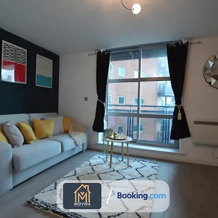 Beautiful Next To Lgi By Movida Group Short Lets & Serviced شقة ليدز