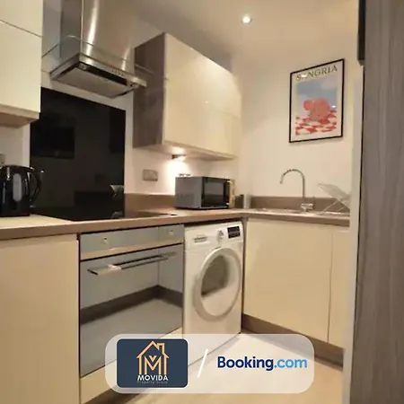Beautiful Next To Lgi By Movida Group Short Lets & Serviced * ليدز