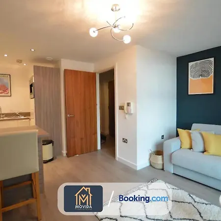 شقة Beautiful Next To Lgi By Movida Group Short Lets & Serviced *