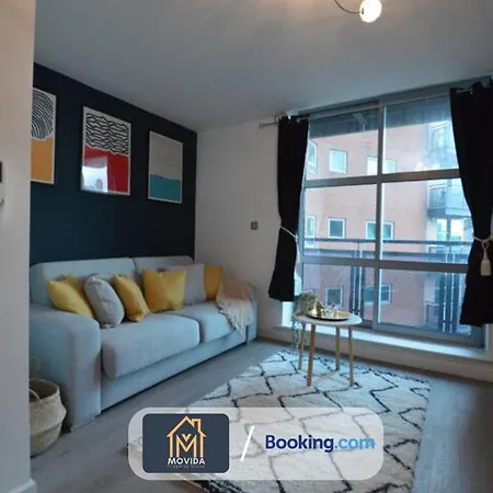 Beautiful Next To Lgi By Movida Group Short Lets & Serviced